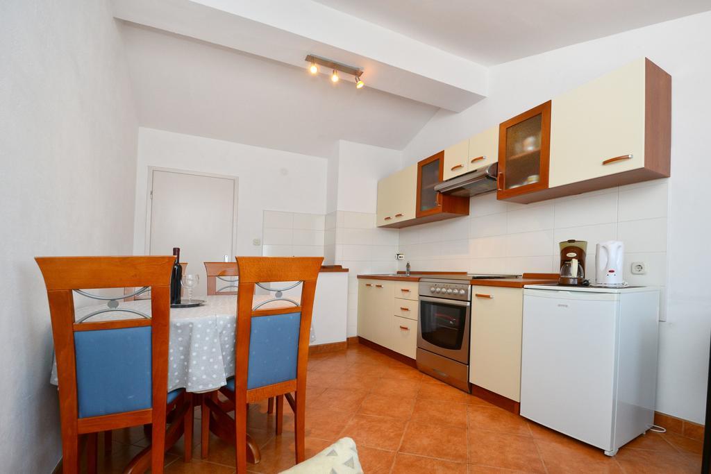 Apartment Lili Poreč Exterior foto