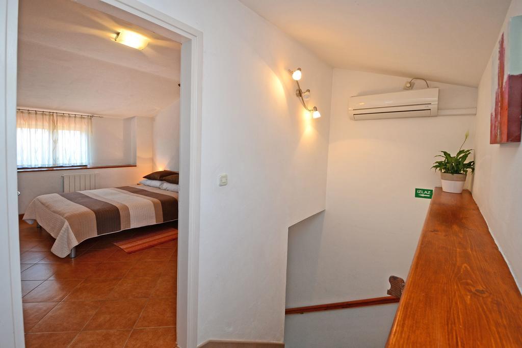 Apartment Lili Poreč Exterior foto